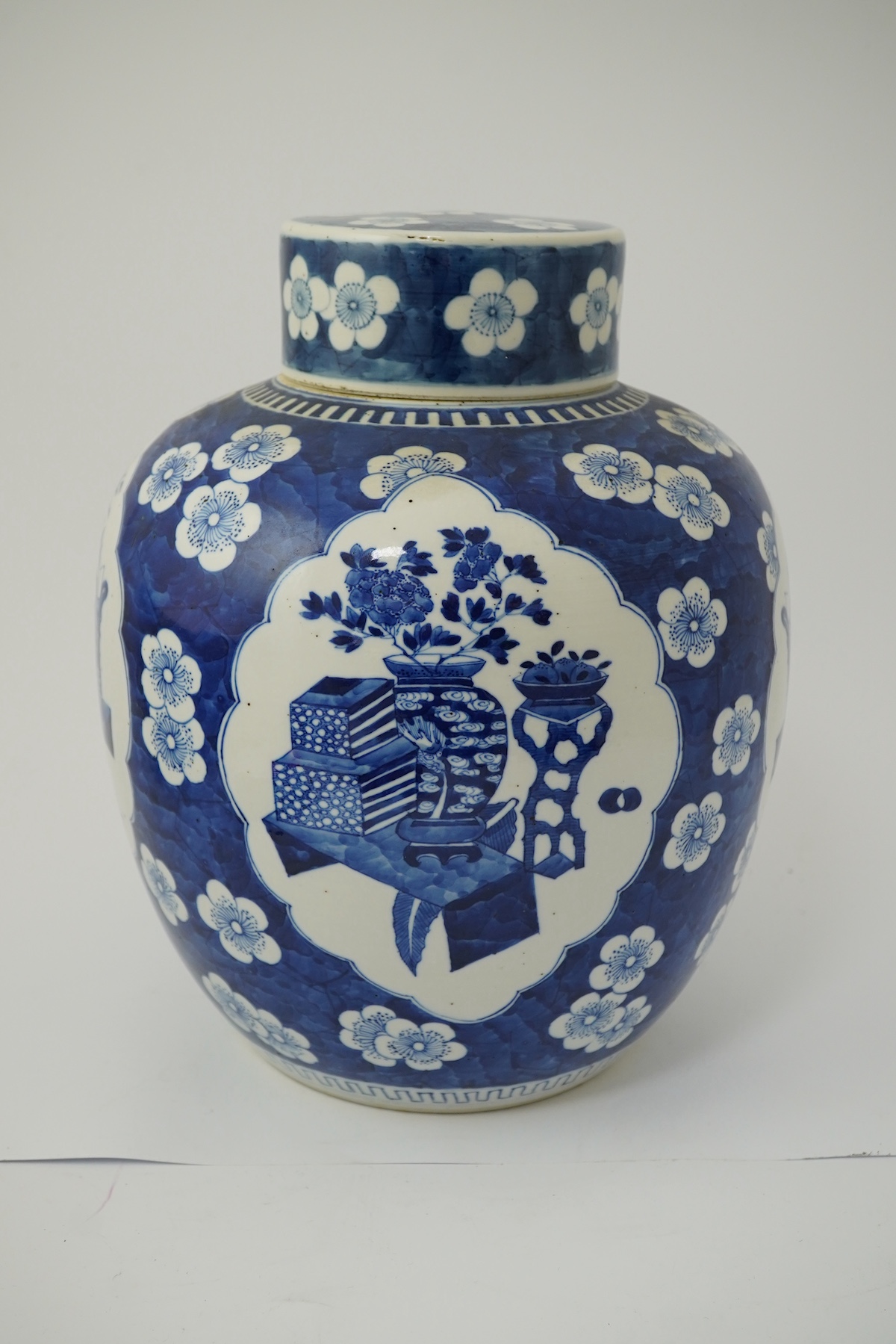 A large Chinese blue and white ‘Hundred Antiques’ jar and cover, late 19th century
